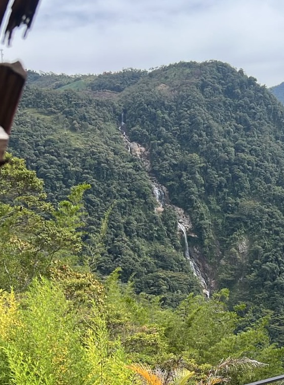 The 900-foot waterfall across the valley from Freakn Creekn